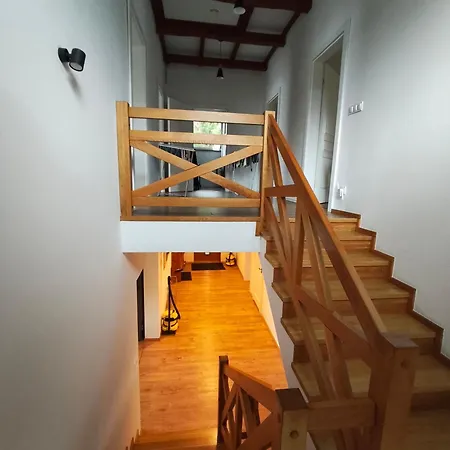 Dom Nad Jeziorem * Dłużec