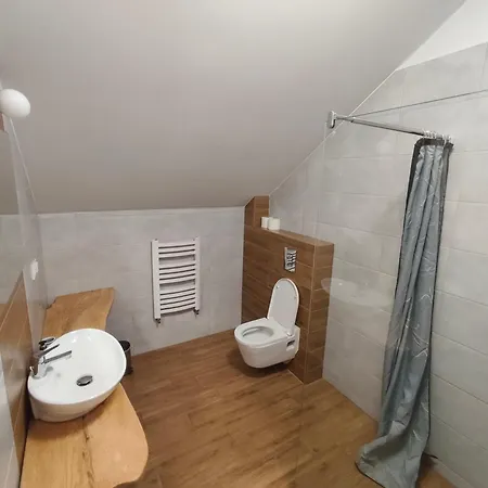 Dom Nad Jeziorem Hébergement de vacances Dłużec